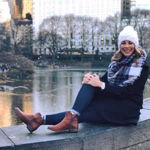 Meet your Posher, Joni